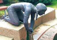 Bronzefigur / Kunst