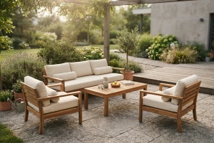 Terrassenmöbel-Set aus Holz mit Auflagen